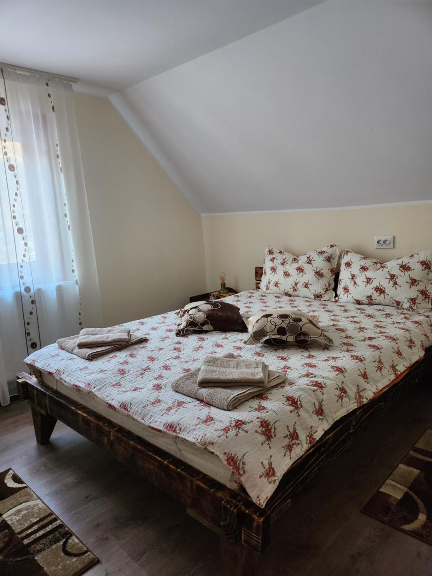 Casa Din Livada - Cazare Magherus Topliţa Exteriör bild